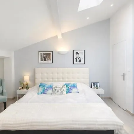 Cozystay 1825 Luxury Duplex On Rue Dantibes 아파트 *