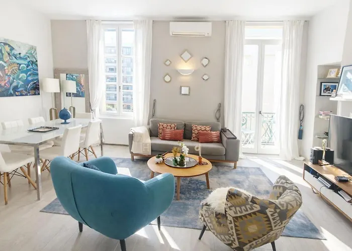 Cozystay 1825 Luxury Duplex On Rue Dantibes 아파트 칸느