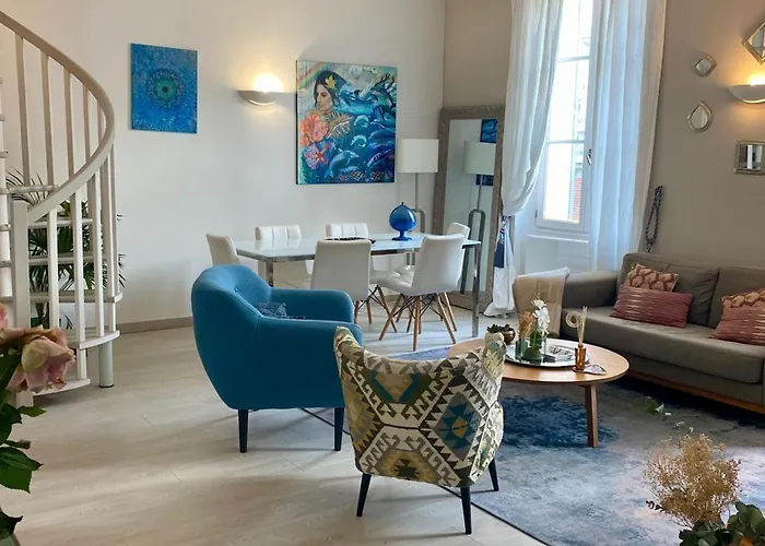 아파트 Cozystay 1825 Luxury Duplex On Rue Dantibes