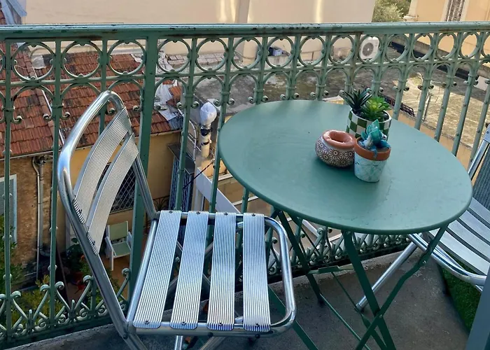 아파트 Cozystay 1825 Luxury Duplex On Rue Dantibes *